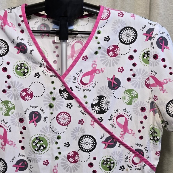 Breast Cancer Awareness Scrub‎ Top womens size M Medium October Pink Ribbon Hope - Picture 3 of 7